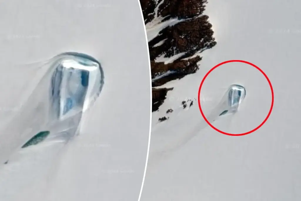 Mysterieuze ‘deur’ in het Antarctisch ijs via Google Maps zorgt voor wilde theorieën